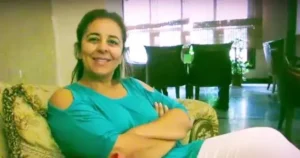 Rafika-na-haar-Liposuctie-ervaring-in-Istanbul-Turkije-2